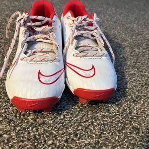 Nike Kids White and Red Sports Cleats